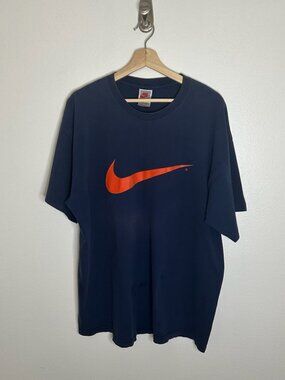 Vintage 90s  Nike Syracuse Orangemen Big Swoosh Logo Tee Size XXL
